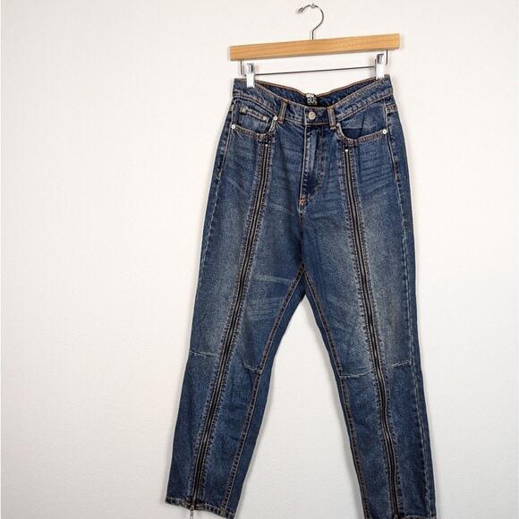 BDG Urban Outfitters Blue Slim Straight Jeans Size 28 - Picture 3 of 9